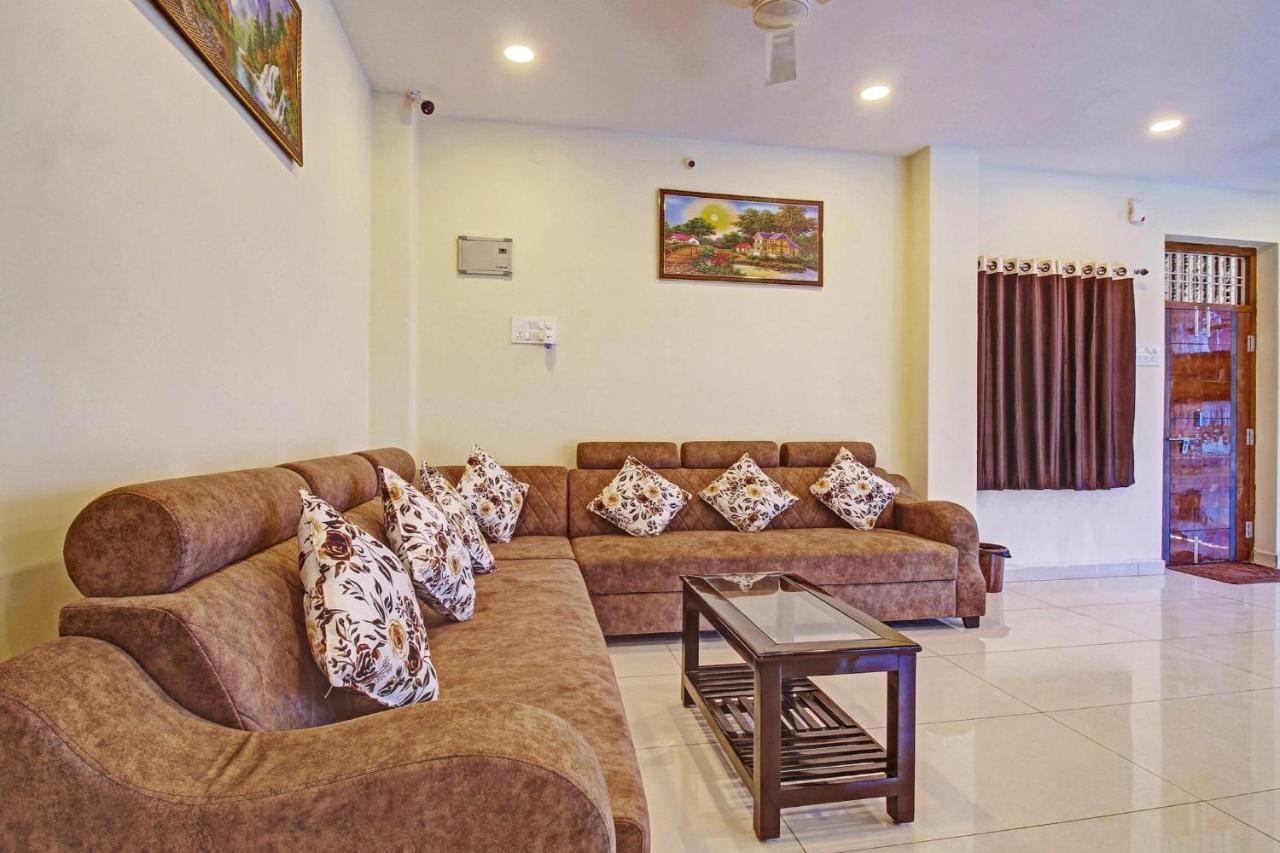 Super Hotel O Lakshmi Royal Inn Warangal Buitenkant foto