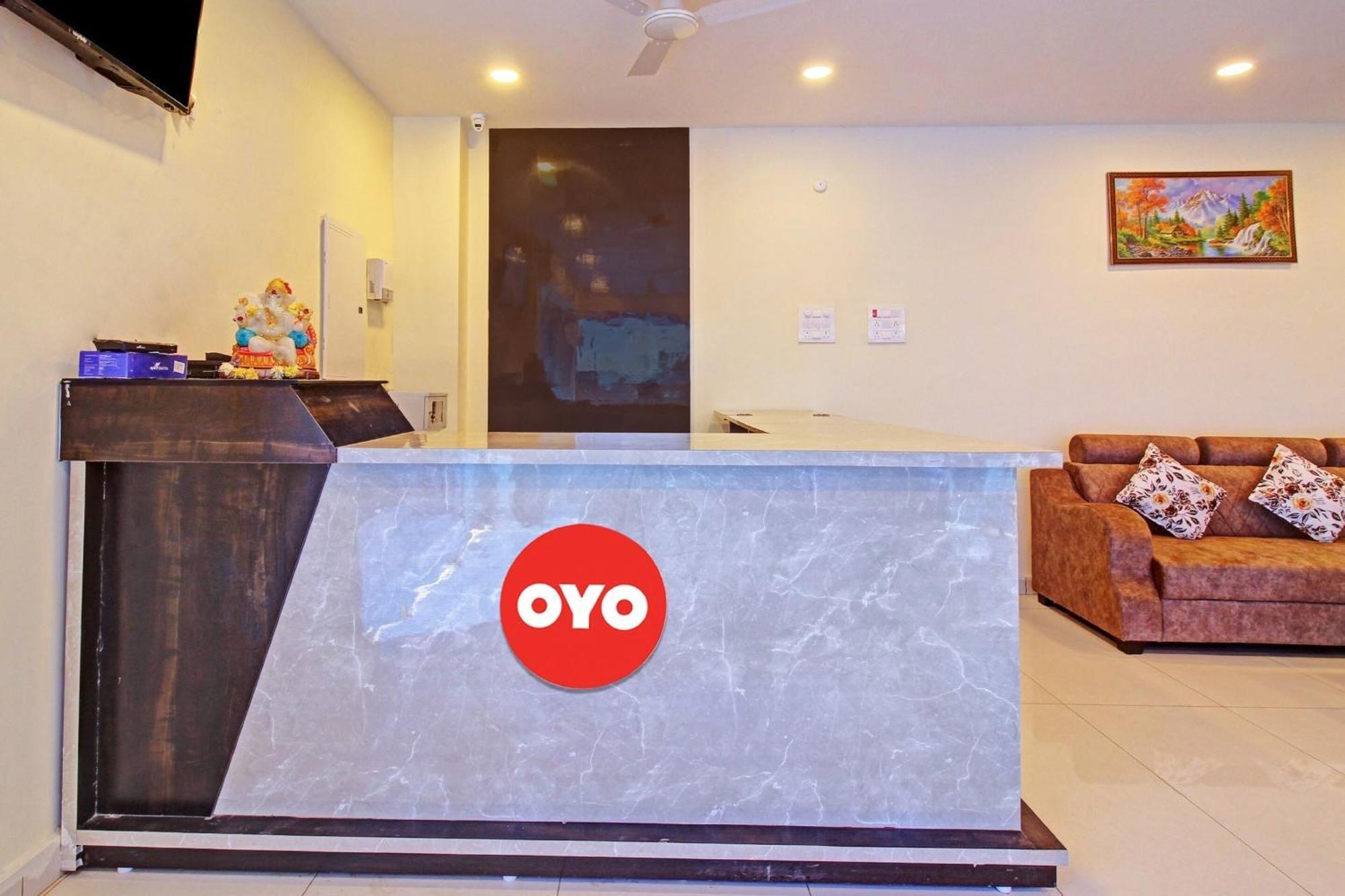 Super Hotel O Lakshmi Royal Inn Warangal Buitenkant foto